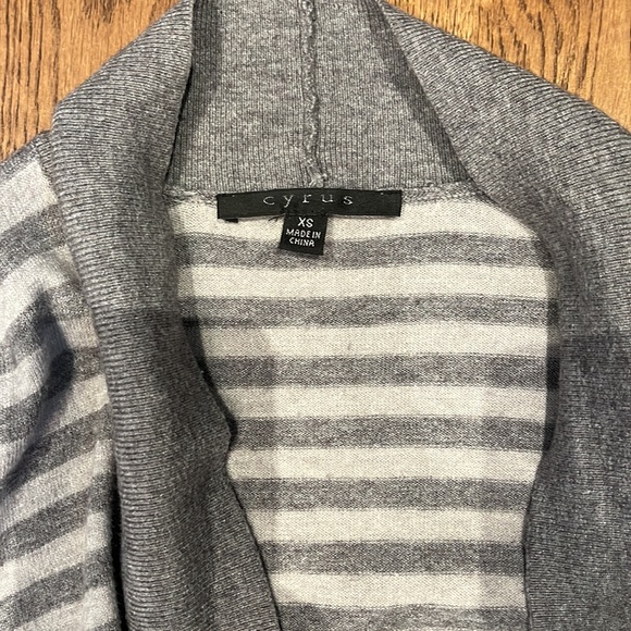 Never worn. - Picture 2 of 2